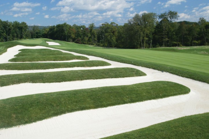 oakmont-church-pews-bunker.jpg
